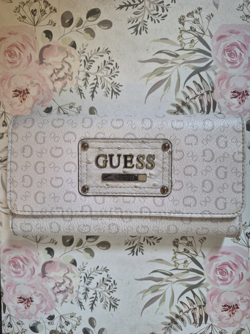 GUESS Women's Signature Logo Wallet in Light Pink/Cream